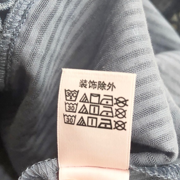 Victoria’s Secret | Eyelet Detail Coverup *NWT* - Picture 13 of 13